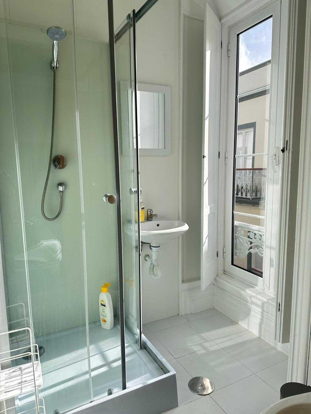 Azor International Hostel Ponta Delgada Eksteriør billede